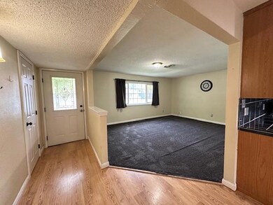 204 S Joaquin St, Coalinga, CA 93210 - photo 4