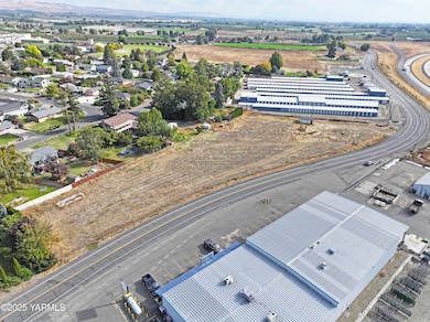 1502 Kagley Way, Zillah, WA 98953 - photo 7