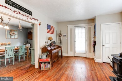 130 S 3rd St, Mount Wolf, PA 17347 - photo 4