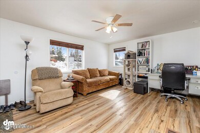 05-Living Room 20230415-DW-6586-Edit