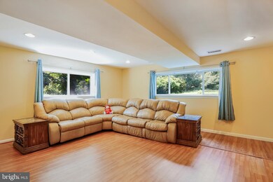 14509 Perrywood Dr, Burtonsville, MD 20866 - photo 7