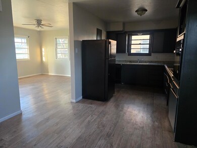 2415 E 30th St, Lubbock, TX 79404 - photo 6