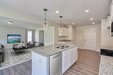CAE_TimmonsPond_Granger_KitchenintoLivin
