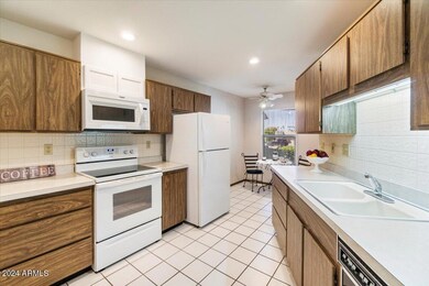 Bright and spacious kitchen