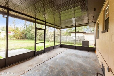 6429 Anvers Blvd S, Jacksonville, FL 32210 - photo 5