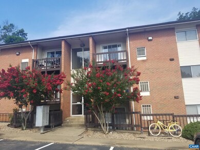 1215 Wertland St unit A44, Charlottesville, VA 22903 - photo 3