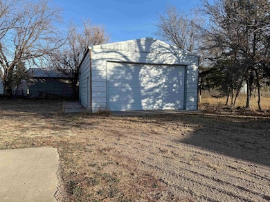 2916 W 21st St, North Platte, NE 69101 - photo 5