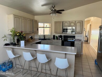 82 N Soho Place, Chandler, AZ 85225 - photo 2