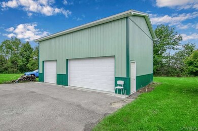 Pole barn