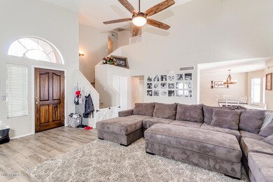 823 W Shellfish Dr, Gilbert, AZ 85233 - photo 4