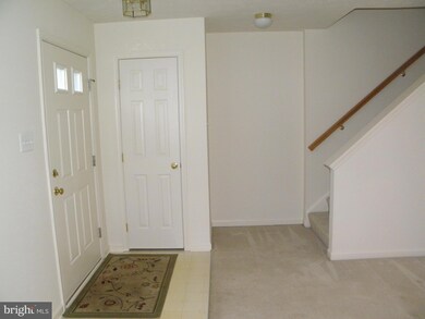 5229 Torrington Cir, Rosedale, MD 21237 - photo 2