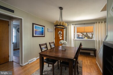 241 Churchill Ave, Trenton, NJ 08610 - photo 3