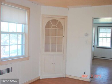 216 Bloomsbury Ave, Catonsville, MD 21228 - photo 4
