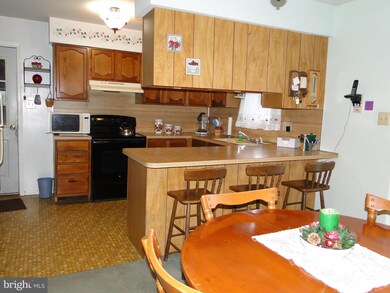 1685 Old Plains Rd, Pennsburg, PA 18073 - photo 6