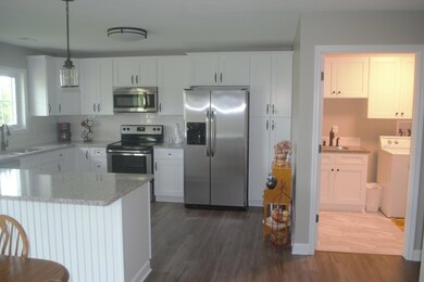 1412 Fairmeadow Dr, Bucyrus, OH 44820 - photo 4