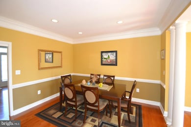 25852 Commons Square, Chantilly, VA 20152 - photo 6