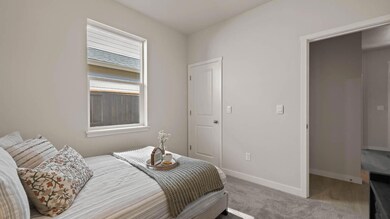007 bedroom