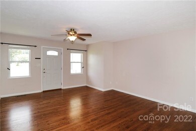 105 Hampton Glen Dr, Statesville, NC 28625 - photo 5