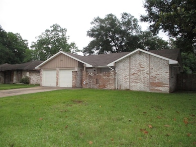 1502 Winter Bay Ln, Houston, TX 77088 - photo 2
