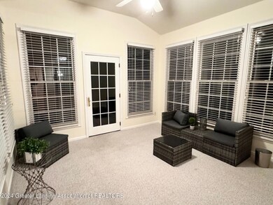 3 SEASONS ROOM