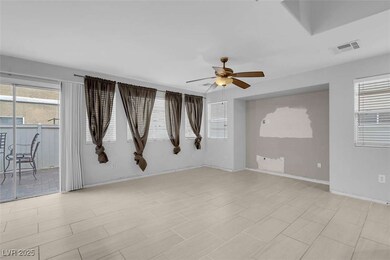 Unfurnished room featuring ceiling fan and a healt