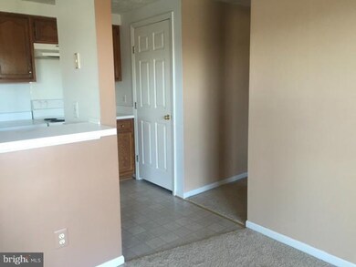 17060 Capri Ln unit D, Dumfries, VA 22026 - photo 7