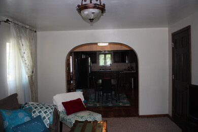 908 Jackson Ave, Dixon, IL 61021 - photo 5