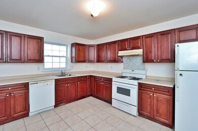 649 4th St, Newark, NJ 07107 - photo 2