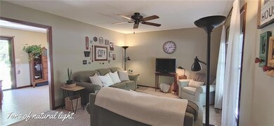 100 Elm St, Windsor, MO 65360 - photo 4