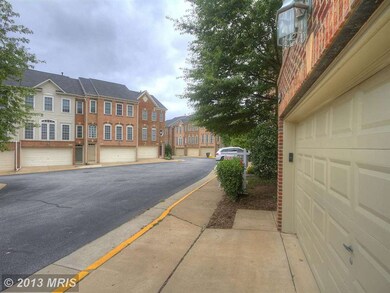 9048 Tanyard Ln, Lorton, VA 22079 - photo 2
