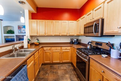 06 Kitchen
