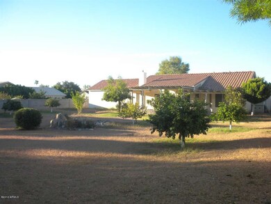 951 E KRAMER ST 009