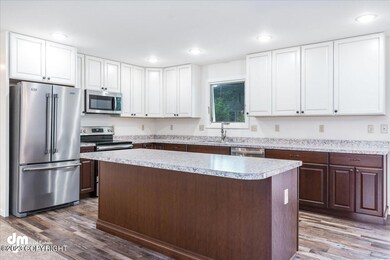 10-Kitchen_ELI04634