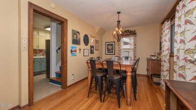 Dining Rm
