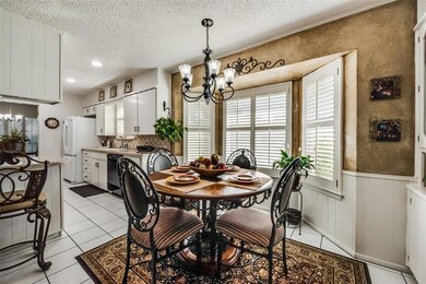 173 Shady Lake Dr, Hurst, TX 76054 - photo 7