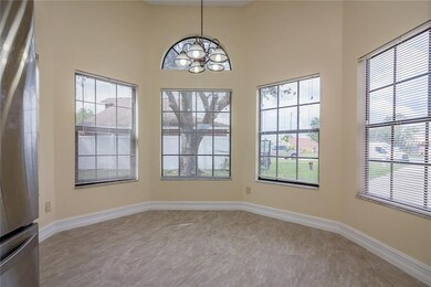 Kitchen Eating Area