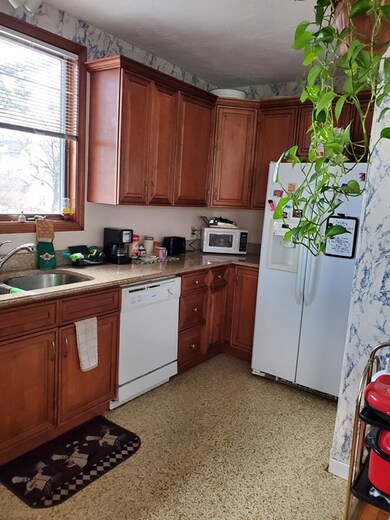 36 Huntington Ave, Worcester, MA 01606 - photo 7