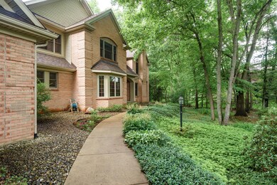 5525 Blue Spruce Ln, Kalamazoo, MI 49009 - photo 2