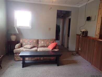 164 Spring St unit 3, Saratoga Springs, NY 12866 - photo 6