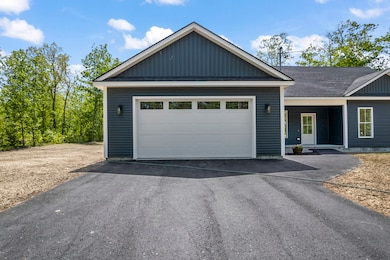 25 Sarah Vaughn Rd_104