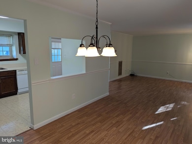 11 Fairfax Ct unit 22172, Bordentown, NJ 08505 - photo 5