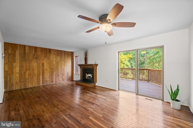 9453 Clocktower Ln, Columbia, MD 21046 - photo 5