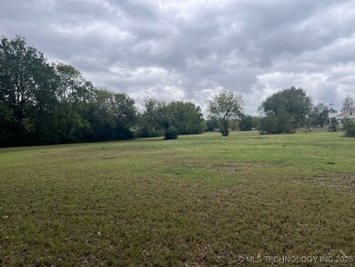 000 W N, Checotah, OK 74426 - photo 2