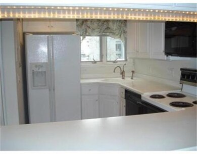 2 Brackett Place unit C, Marblehead, MA 01945 - photo 6