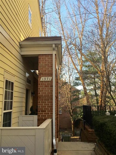 1371 Garden Wall Cir unit 713, Reston, VA 20194 - photo 4