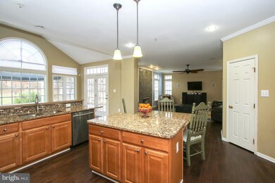 7308 Caledon Ct, Laurel, MD 20707 - photo 6