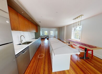 15 Colbourne Crescent unit 3, Brookline, MA 02445 - photo 2