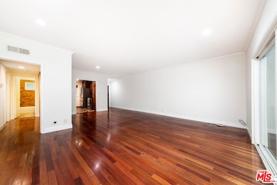 1228 N La Cienega Blvd unit 102, West Hollywood, CA 90069 - photo 7