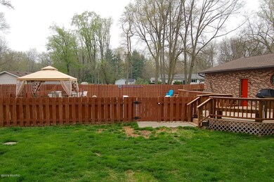 2485 Lone Elm St, Niles, MI 49120 - photo 3