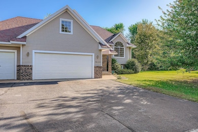 38125 Fieldstone Dr, North Branch, MN 55056 - photo 2